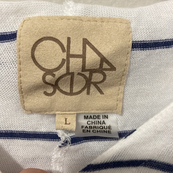 Medium hooded medium-sleeve too. Sheer look, white with navy stripe - Picture 3 of 5